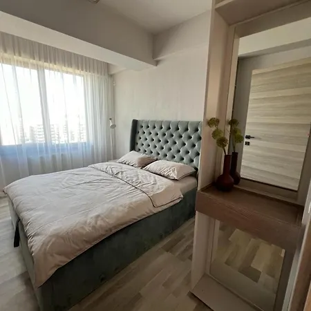 View 2 Sunset Apartament *